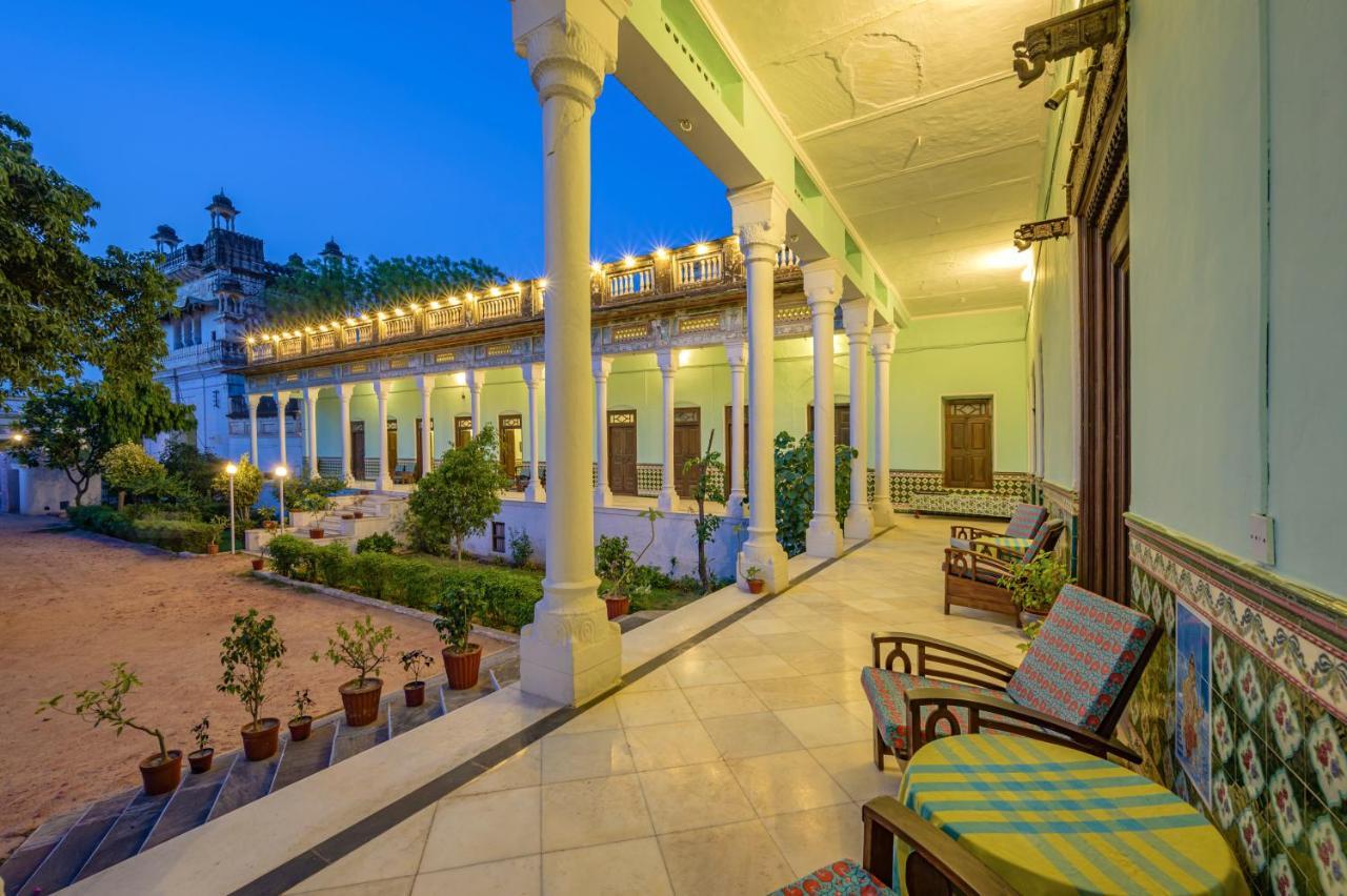 Отель Neemrana'S - Piramal Haveli Багар Экстерьер фото