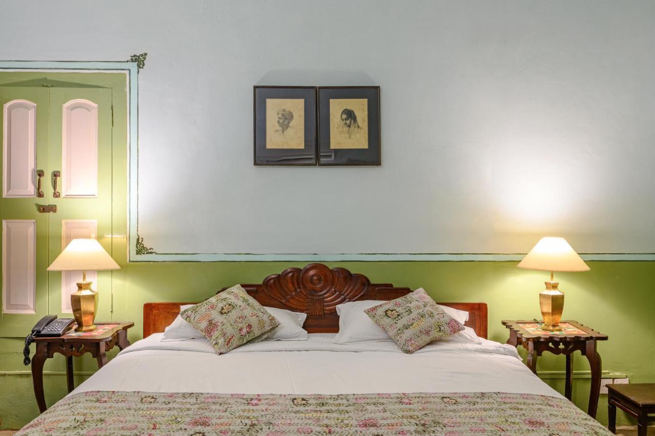 Отель Neemrana'S - Piramal Haveli Багар Экстерьер фото