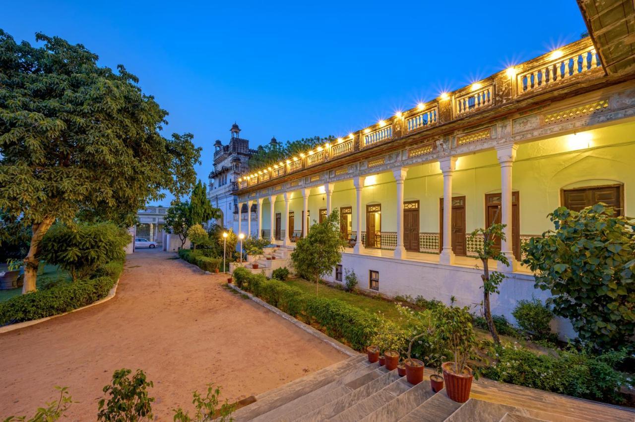 Отель Neemrana'S - Piramal Haveli Багар Экстерьер фото