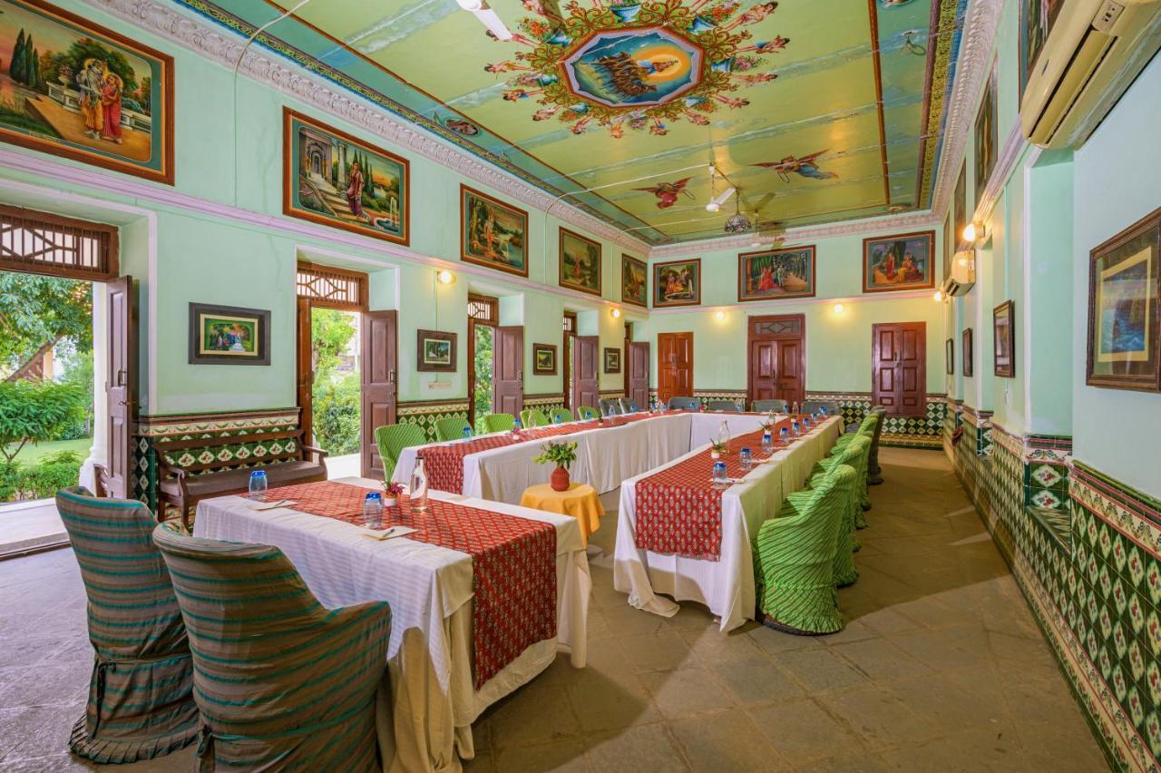 Отель Neemrana'S - Piramal Haveli Багар Экстерьер фото